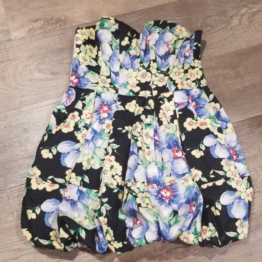 🌸2/$12🌸Bubble  Dress with Pockets